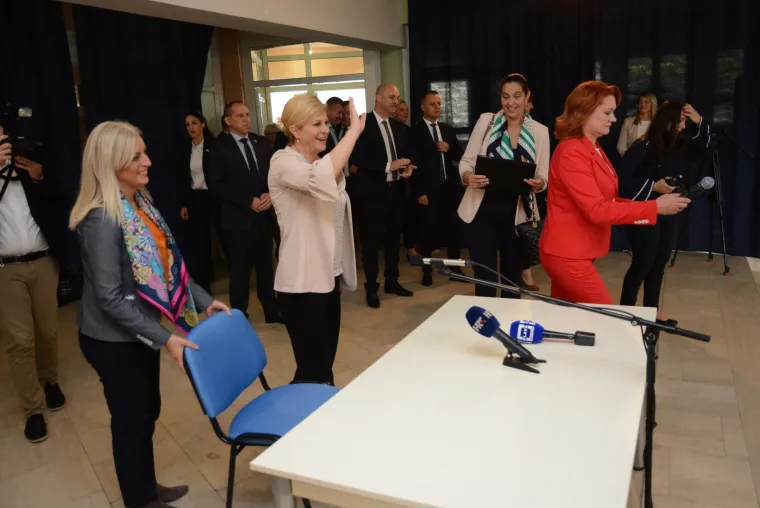 Predsjednica posjetila virovitičku Osnovnu &scaron;kolu Vladimira Nazora