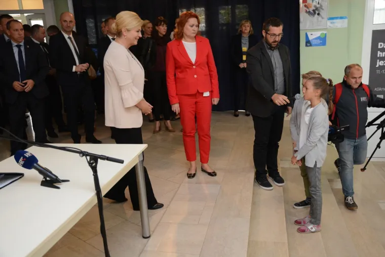 Predsjednica posjetila virovitičku Osnovnu &scaron;kolu Vladimira Nazora
