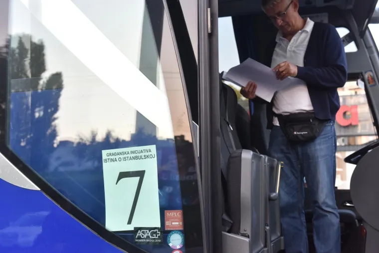 PUNI AUTOBUSI IZ ZAGREBA: Prosvjednici na poziv gradonačelnika Vukovara Penave krenuli na prosvjed