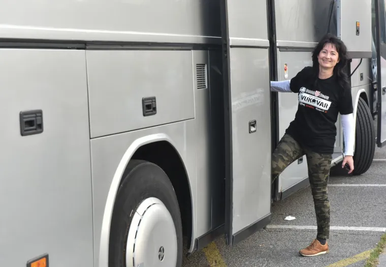 PUNI AUTOBUSI IZ ZAGREBA: Prosvjednici na poziv gradonačelnika Vukovara Penave krenuli na prosvjed