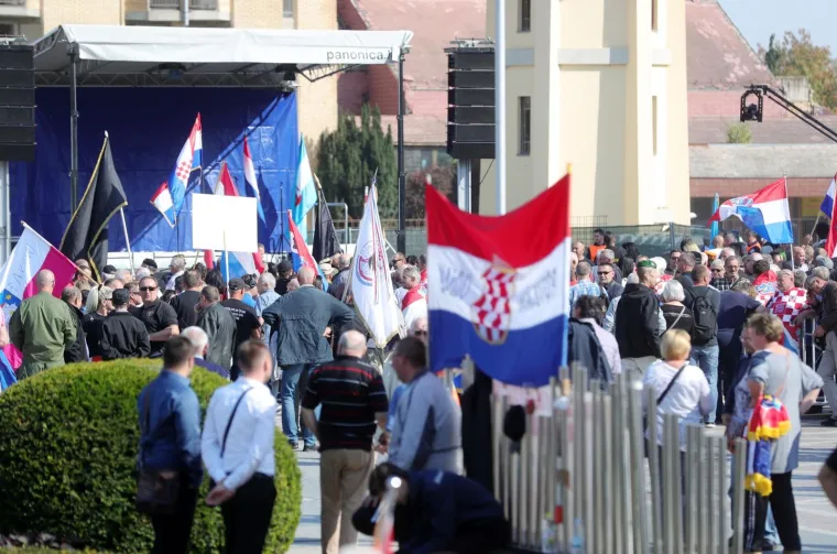 Tisuće prosvjednika okupilo se u Vukovaru: Tražili kažnjavanje ratnih zločina