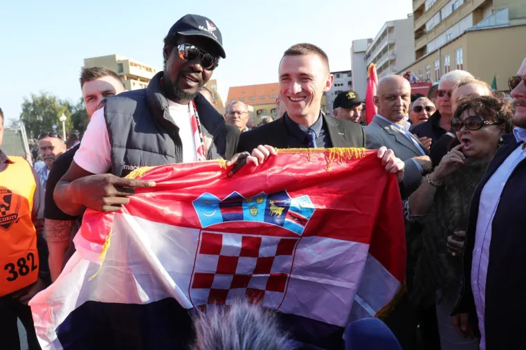 Pogledajte tko je od poznatih lica prisustvovao prosvjedu u Vukovaru