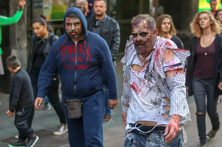Bili smo na 1. Zombie Walku! Pogledajte kako je izgledao dana&scaron;nji 'hod mrtvaca' po Zagrebu