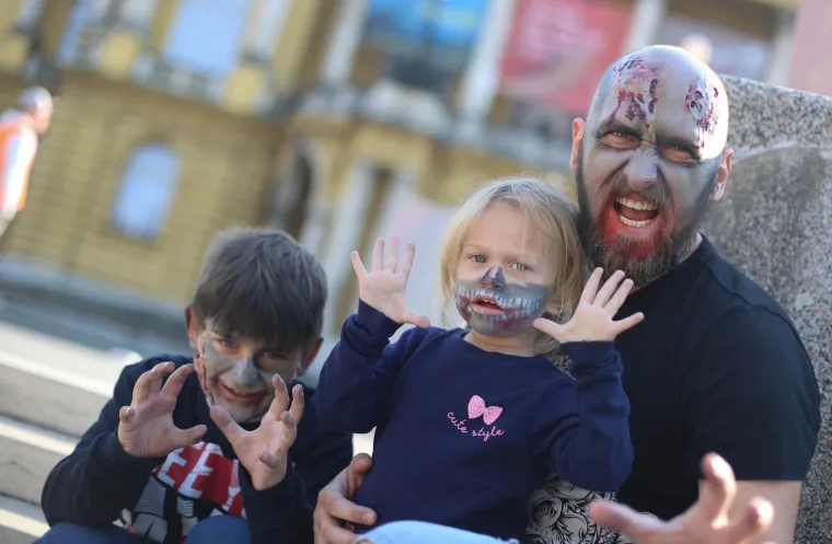 Bili smo na 1. Zombie Walku! Pogledajte kako je izgledao dana&scaron;nji 'hod mrtvaca' po Zagrebu