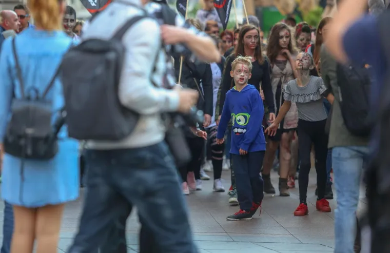 Bili smo na 1. Zombie Walku! Pogledajte kako je izgledao dana&scaron;nji 'hod mrtvaca' po Zagrebu