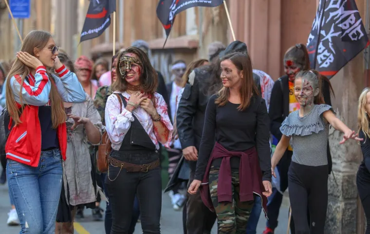 Bili smo na 1. Zombie Walku! Pogledajte kako je izgledao dana&scaron;nji 'hod mrtvaca' po Zagrebu