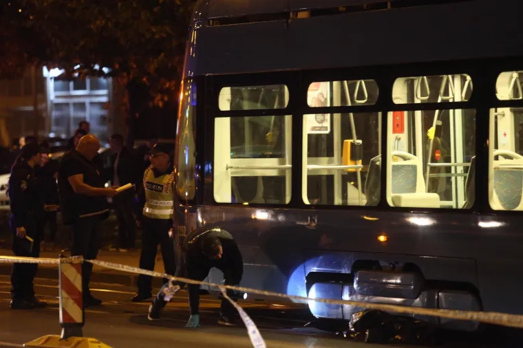 Tramvaj naletio na pje&scaron;aka koji je na mjestu preminuo