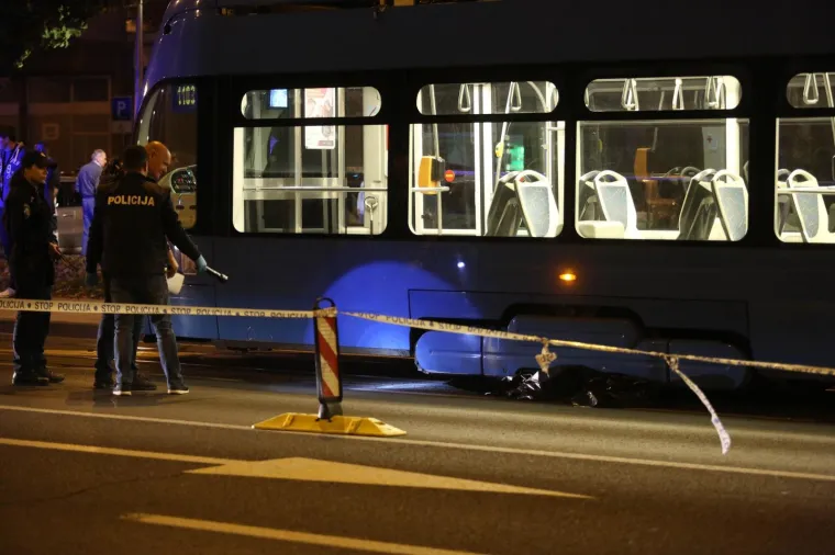 Tramvaj naletio na pje&scaron;aka koji je na mjestu preminuo