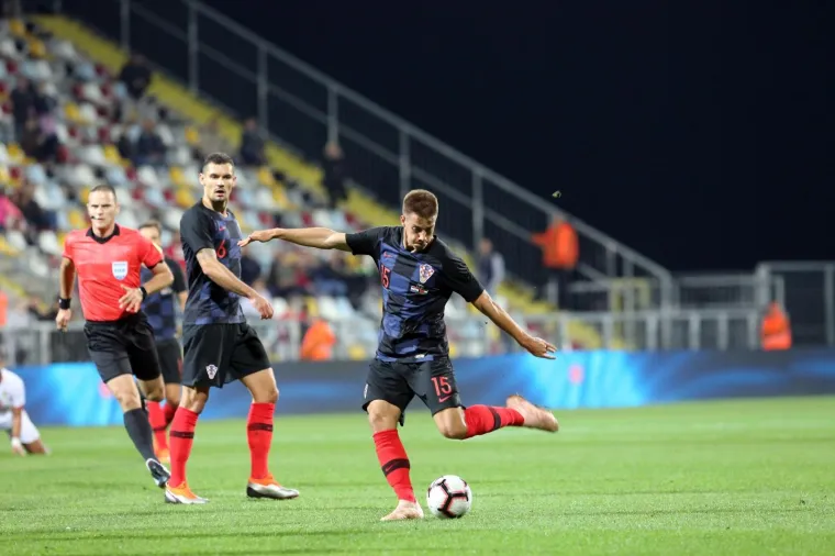 OSJETITE DAŠAK ATMOSFERE S RUJEVICE: Srebrni Vatreni po prvi put pred domaćom publikom nakon SP-a