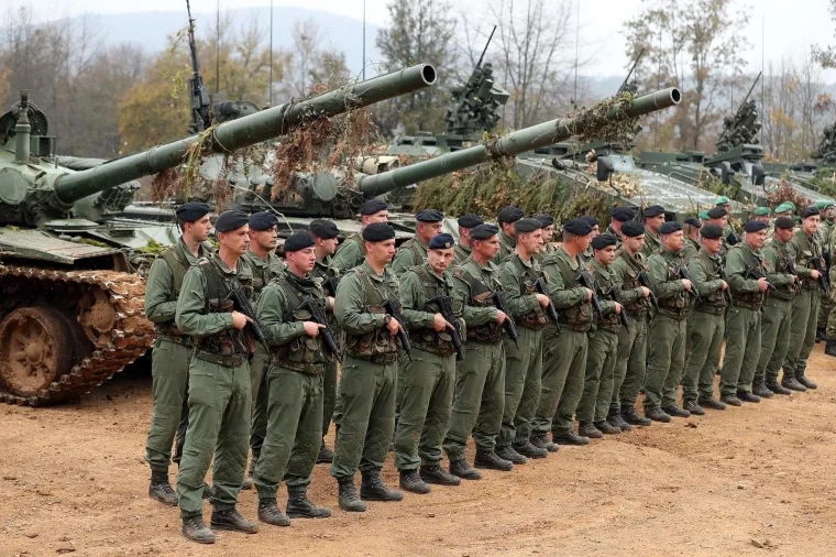 SLUNJ: Na vojnom poligonu Eugen Kvaternik održana je vojna vježba Velebit 18