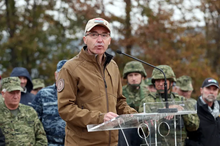 SLUNJ: Na vojnom poligonu Eugen Kvaternik održana je vojna vježba Velebit 18