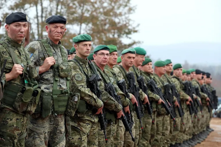 SLUNJ: Na vojnom poligonu Eugen Kvaternik održana je vojna vježba Velebit 18