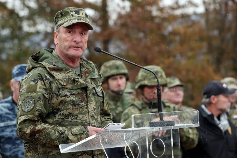 SLUNJ: Na vojnom poligonu Eugen Kvaternik održana je vojna vježba Velebit 18