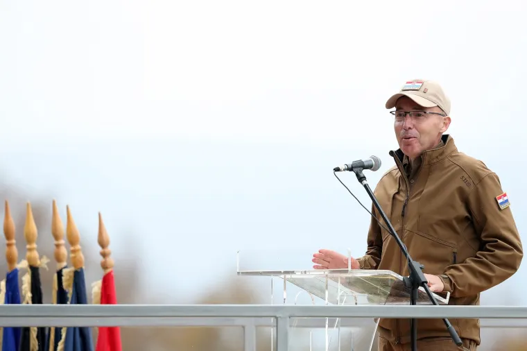 SLUNJ: Na vojnom poligonu Eugen Kvaternik održana je vojna vježba Velebit 18