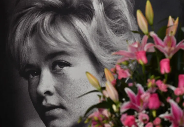 Beograd: Knjiga žalosti za legendarnu glumicu Milenu Dravić