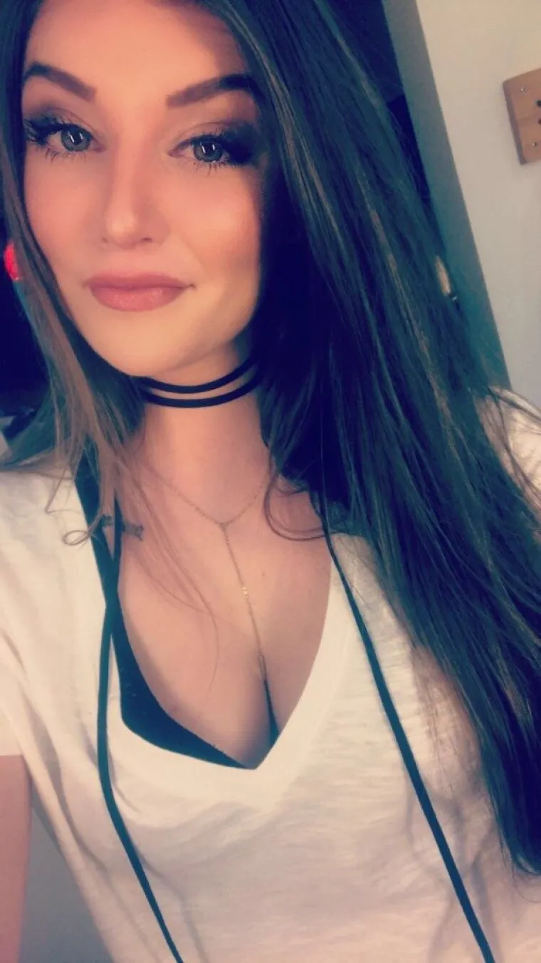 Hvale se ogrlicama, a u kadru im nekako uvijek zavr&scaron;i ne&scaron;to sasvim drugo