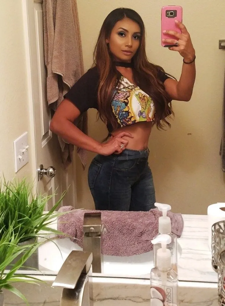 Hvale se ogrlicama, a u kadru im nekako uvijek zavr&scaron;i ne&scaron;to sasvim drugo