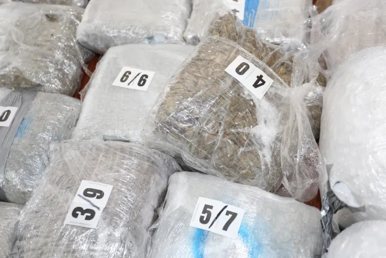 Kakav ulov! Policija zalijenila oko 300 kilograma marihuane na autocesti A1
