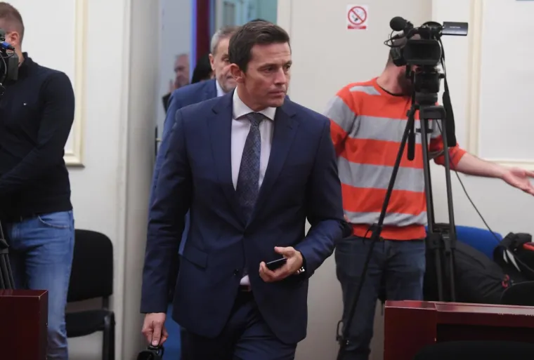 BANDIĆ NEPRAVOMOĆNO OSLOBOĐEN KRIVNJE U AFERI ŠTANDOVI: Nije nezakonito pogodovao udruzi U ime obitelji