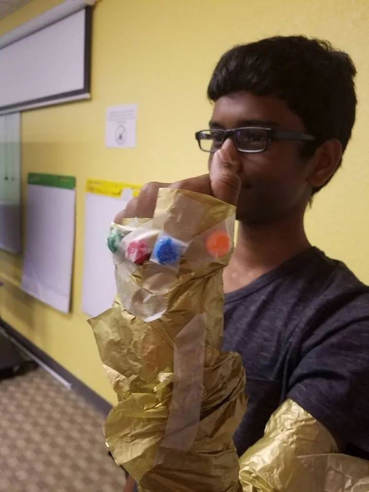 KAD SI SIROMAŠAN, A ŽELIŠ IĆI NA NOĆ VJEŠTICA: Hrvati, gledajte i učite!