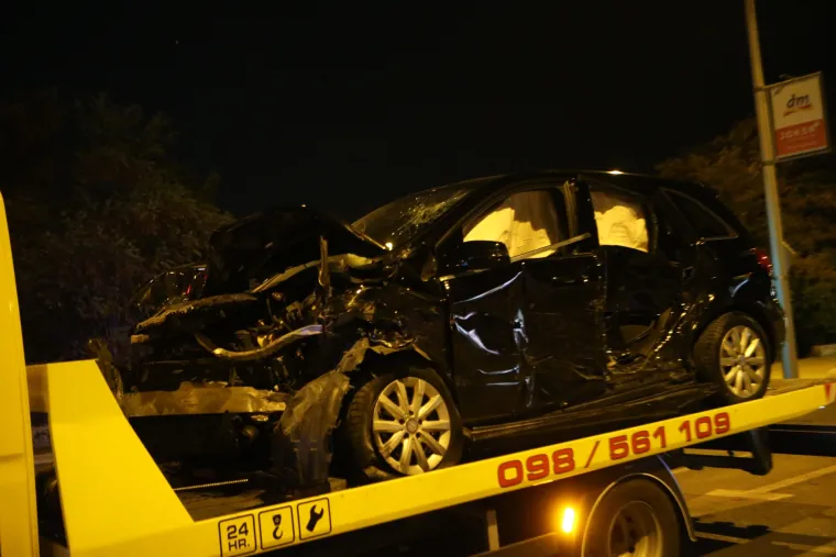 Split: Smrskani automobili iz nesreće na Putu Supavla