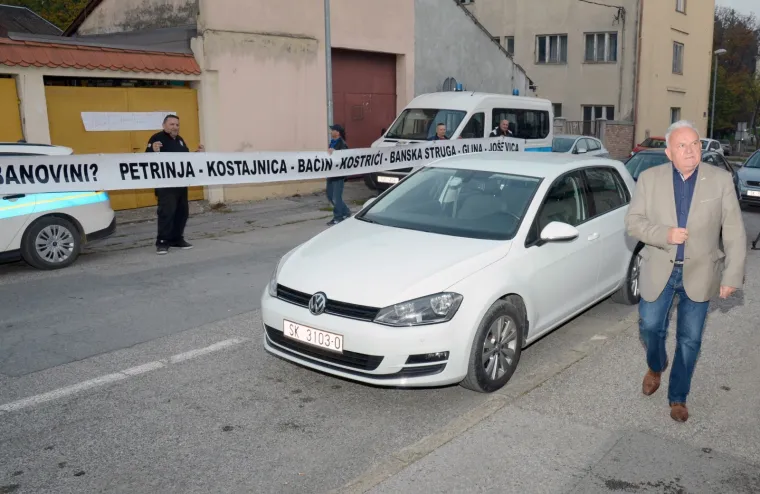 Napeto na festivalu ojkača - ispred dvorane policija i branitelji: 'Tko je osuđen za zločine?'