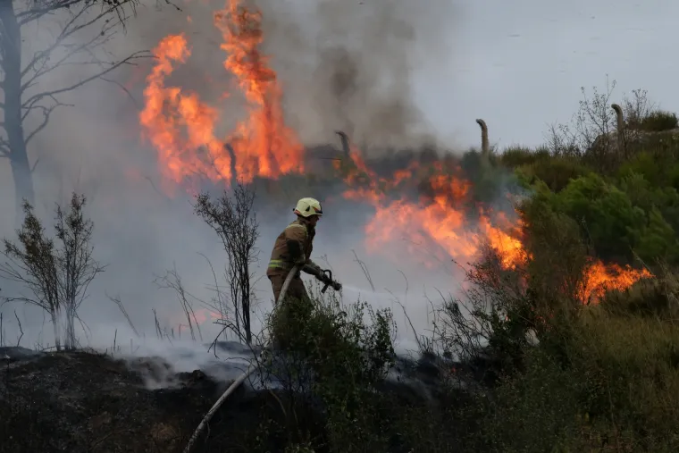 Split: Kod City Centra planuo požar, vatrogasci ga brzo stavili pod kontrolu