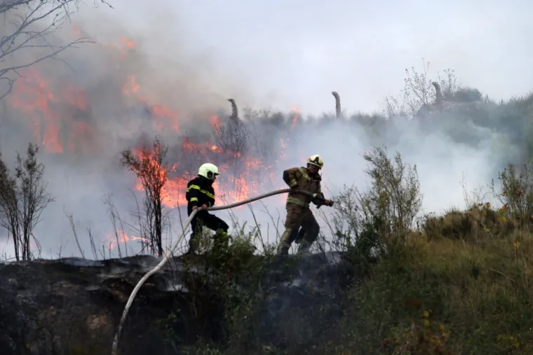 Split: Kod City Centra planuo požar, vatrogasci ga brzo stavili pod kontrolu