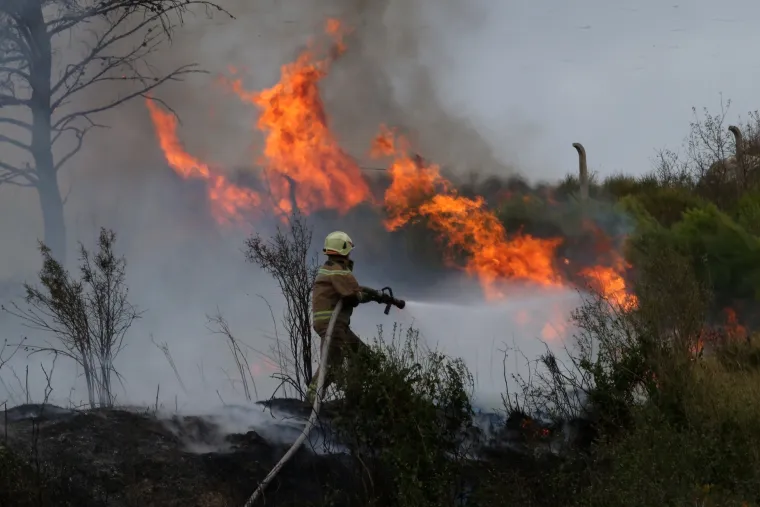 Split: Kod City Centra planuo požar, vatrogasci ga brzo stavili pod kontrolu