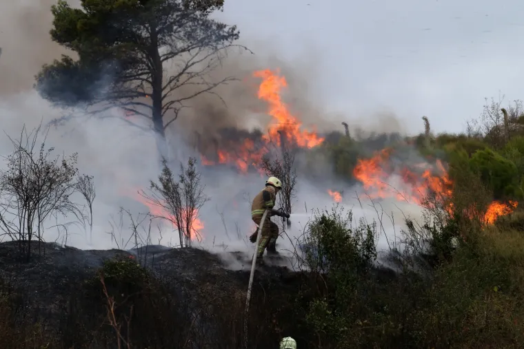 Split: Kod City Centra planuo požar, vatrogasci ga brzo stavili pod kontrolu