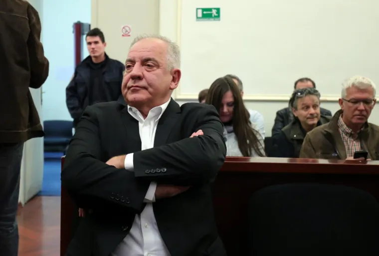 PRESUDA ZA AFERU HYPO: Ivo Sanader progla&scaron;en krivim za ratno profiterstvo, smijao se u sudnici