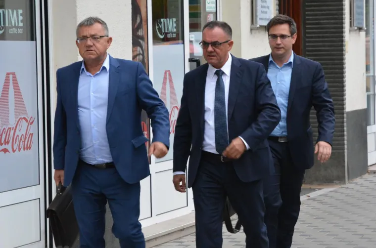 POTRESNO SVJEDOČENJE SUPRUGE MARE: Počelo suđenje županu Alojzu Toma&scaron;eviću za obiteljsko nasilje