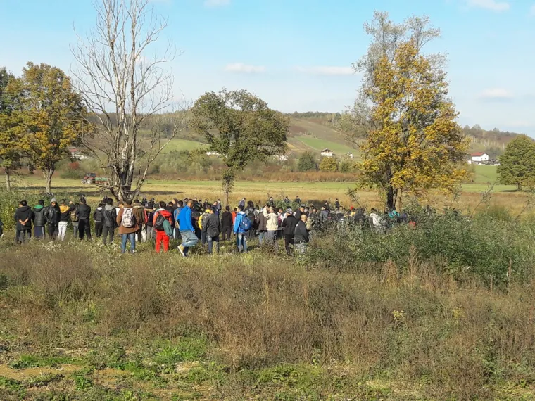 Migranti žele u Hrvatsku, policija ne da:  Zatvorit će granični prijelaz Maljevac za promet?