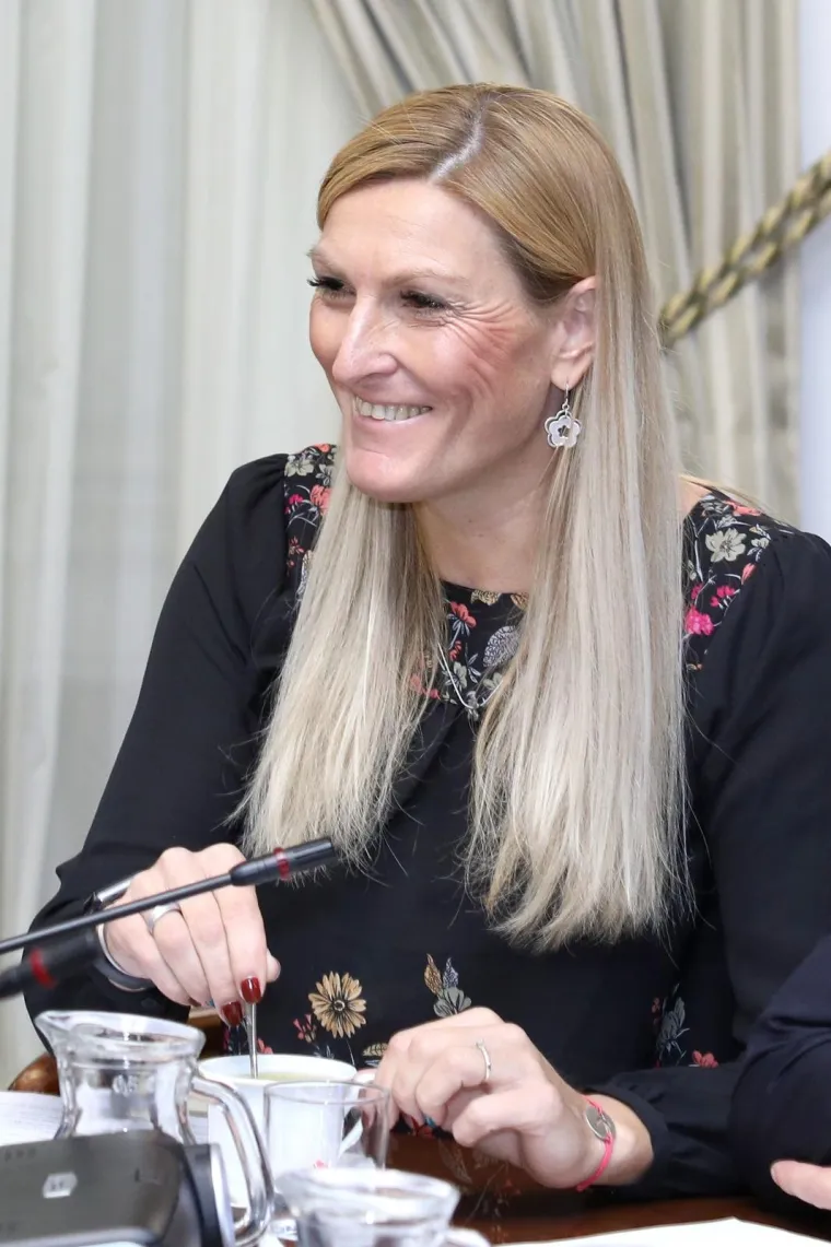 ČESTITKE SU STIZALE SA SVIH STRANA: Janica se pojavila u javnosti prvi put otkako je otkrila da je trudna