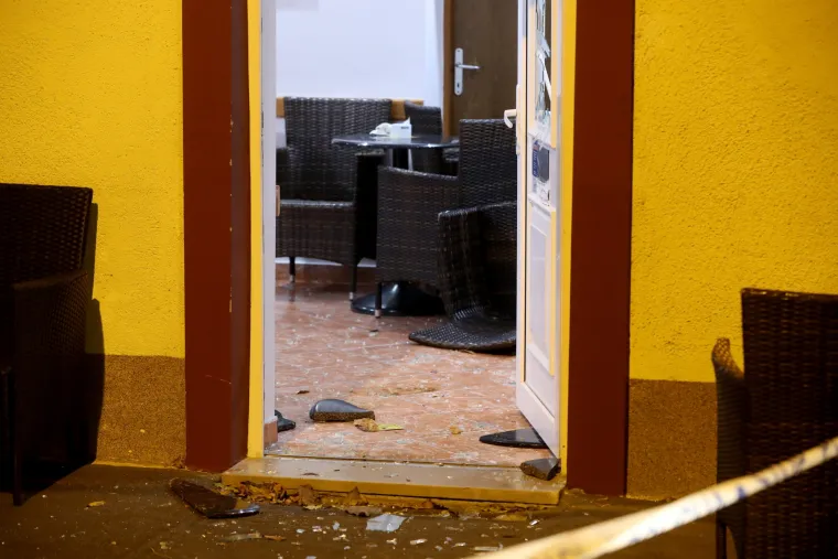 Drama u Zagrebu: Vandali u Paromlinskoj ulici demolirali ugostiteljski objekt Dalmatinka