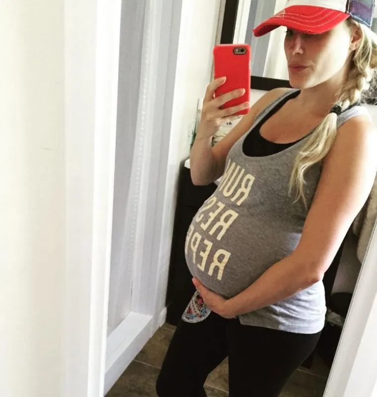 Potro&scaron;ila previ&scaron;e vremena na traženje savr&scaron;enog ugla za fotografiranje u devetom mjesecu trudnoće.