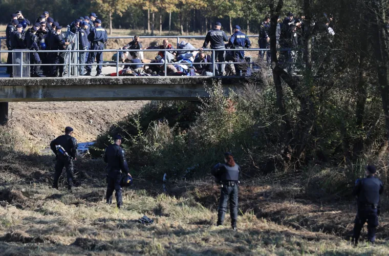 Sukob policije i migranata