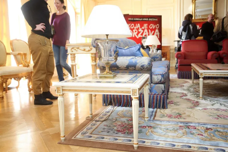 POGLEDAJTE RASKOŠ KULMEROVIH DVORA: Evo kako izgleda interijer dijela dvorca koji Todorićeva kći iznajmljuje