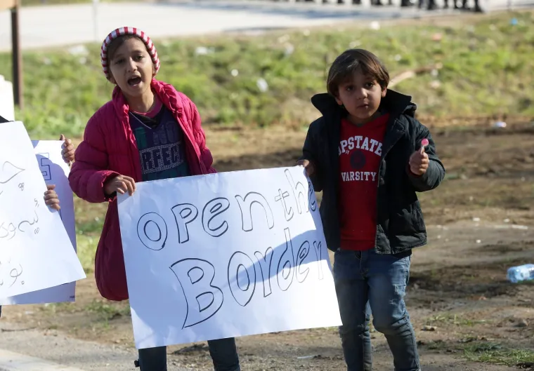 Potresna priča s granice: Djeca migranata mole policiju da ih pusti u Hrvatsku