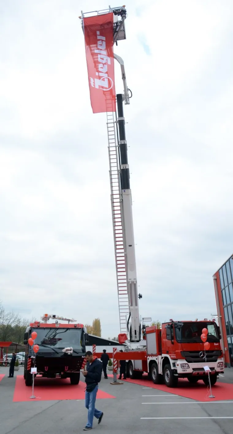 U KUTINI OTVOREN PROIZVODNI POGON TVRTKE ZIEGLER: Proizvodit će najsuvremenija vatrogasna vozila