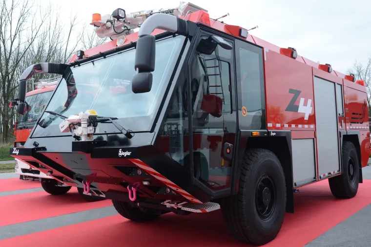 U Kutini je svečano otvoren proizvodni pogon tvrtke Ziegler koja se bavi projektiranjem i izradom vatrogasne nadogradnje i vatrogasne opreme. Sve novitete kao i tekuće projekte nazočnim uzvanicima predstavio je direktor tvrtke Darijo Marinić.