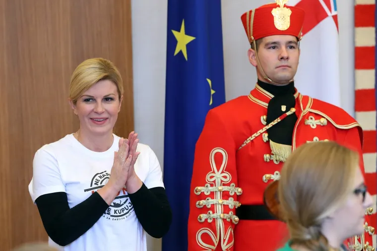 Predsjednica i 'prvi' psić na Danima otvorenih vrata povodom Dana za&scaron;tite životinja