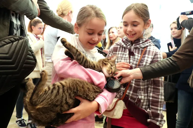 Predsjednica i 'prvi' psić na Danima otvorenih vrata povodom Dana za&scaron;tite životinja