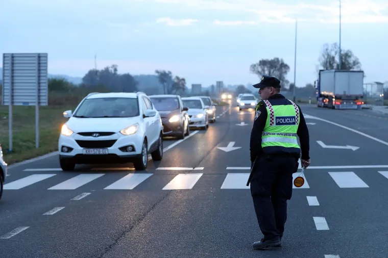 SUDAR KOD ZAPRE&Scaron;IĆA: U prometnoj nesreći poginula jedna osoba