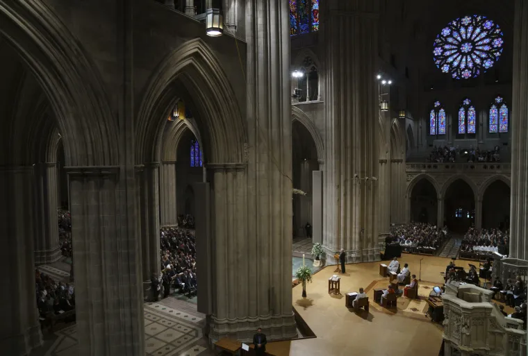 Američki student, simbol homofobnog nasilja, pokopan nakon 20 godina