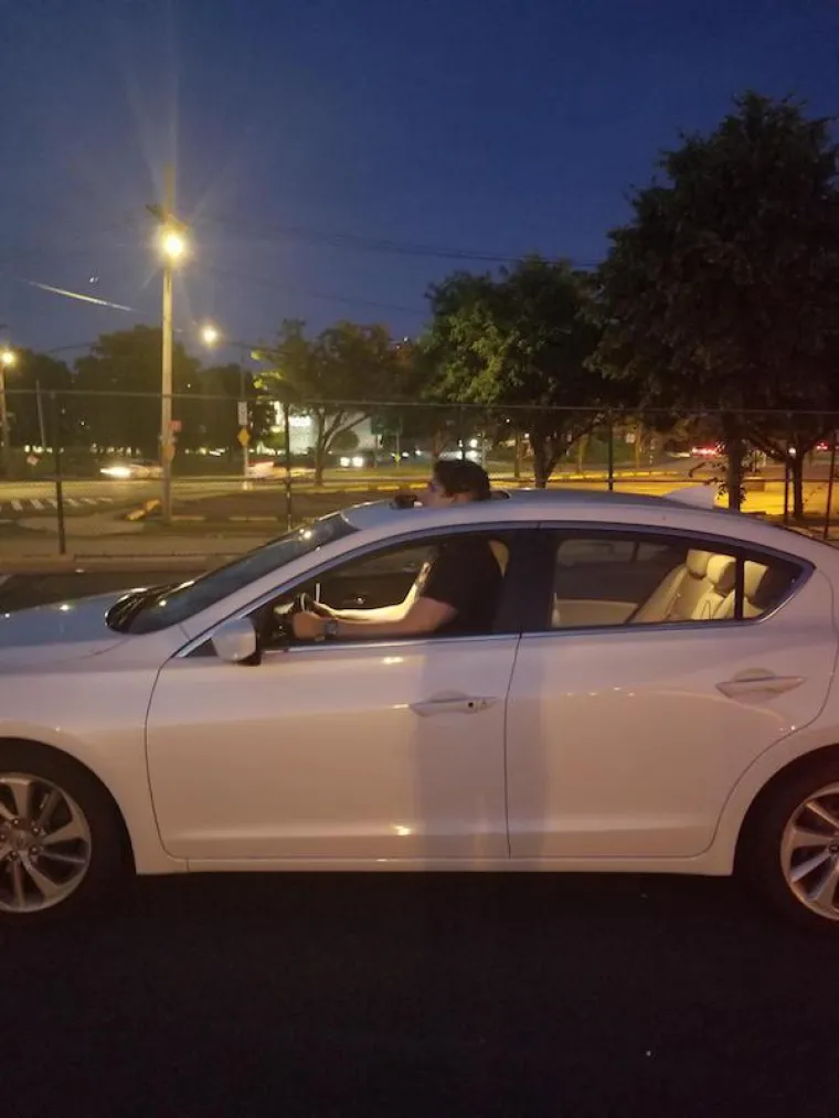 PROBLEMI VISOKIH LJUDI: Oni su kao Guliver u zemlji Liliputanaca