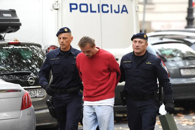 ZVJERSKI ZLOČIN ŠOKIRAO HRVATSKU: Osumnjičeni za ubojstvo starice u Bedekovčini priveden na sud u Zagrebu