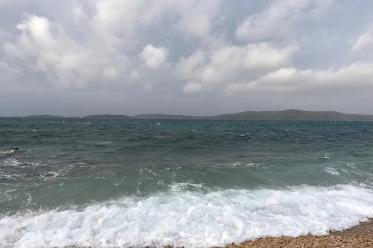 Jako jugo izazvalo je probleme na &scaron;ibenskom području.