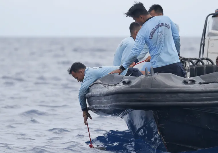 Brodovi nastavljaju potragu za sru&scaron;enim indonezijskim zrakoplovom