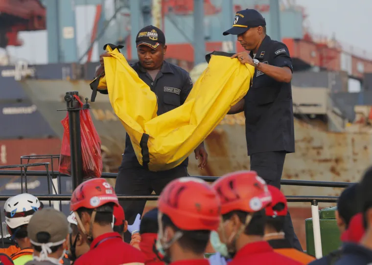 Sru&scaron;io se avion kod Jave: Vjerojatno nitko od gotovo 200 putnika nije preživio